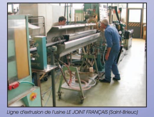 photo Ligne d’extrusion de l’usine LE JOINT FRANÇAIS (Saint-Brieuc)